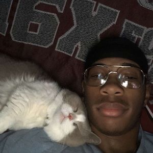 Meet your Posher, Derek